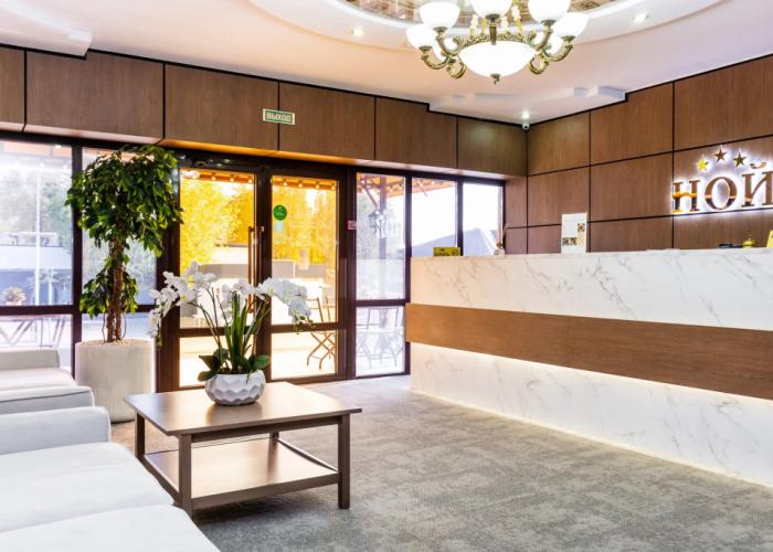 Noi Hotel