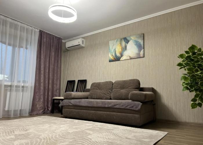 Apartments on the 1st microdistrict 5