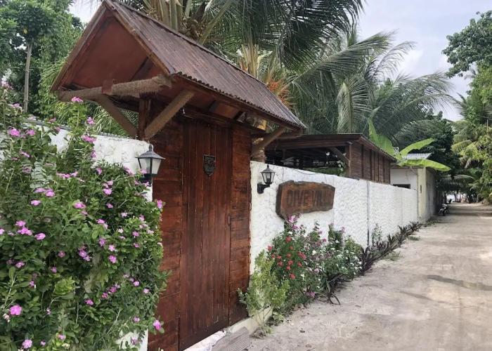 Dive Villa Thoddoo Villa