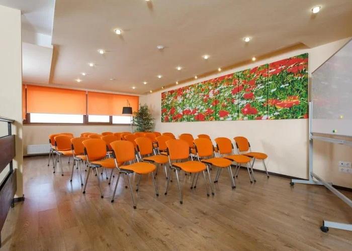 Port Ves'egonsk Hotel