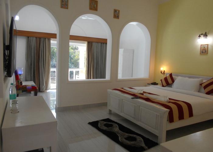 Hotel Isabel Palace