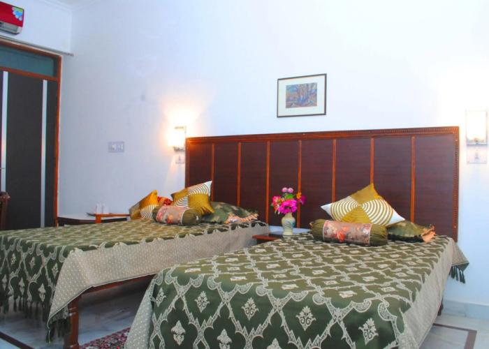 Hotel Harmony