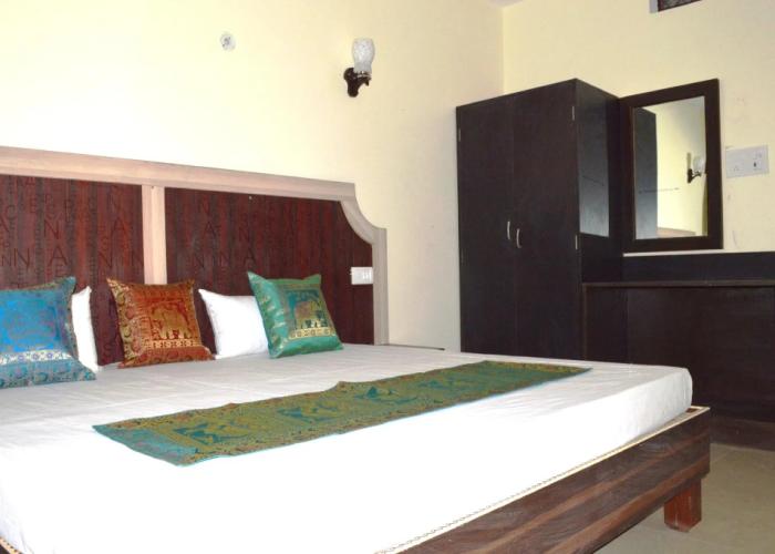Hotel Plaza Khajuraho