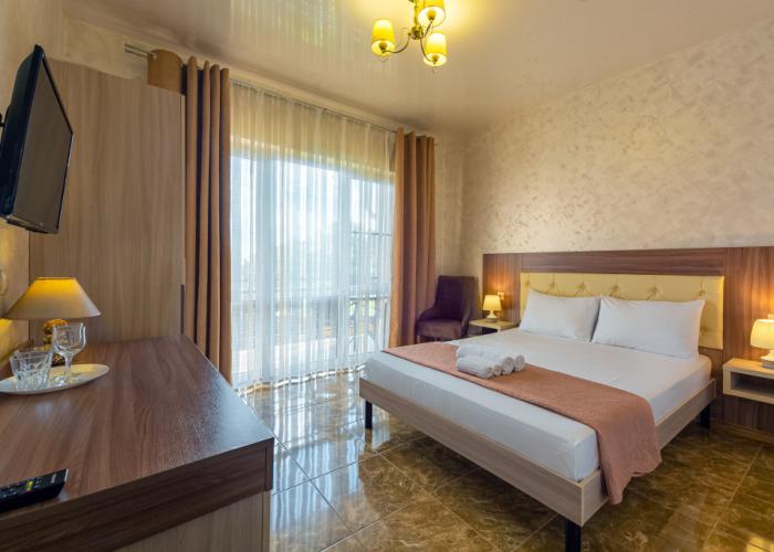 Eco Life Hotel