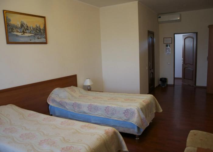 Famp Hotel