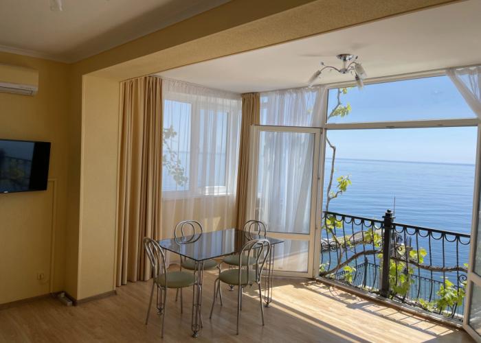 Elling Selena Apartments