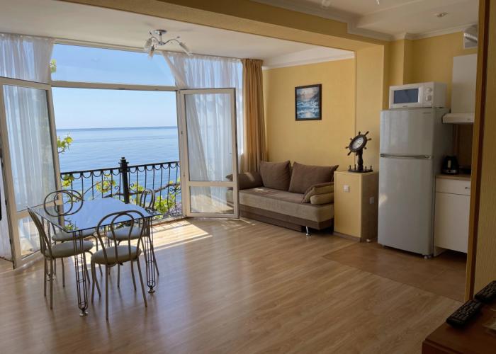Elling Selena Apartments