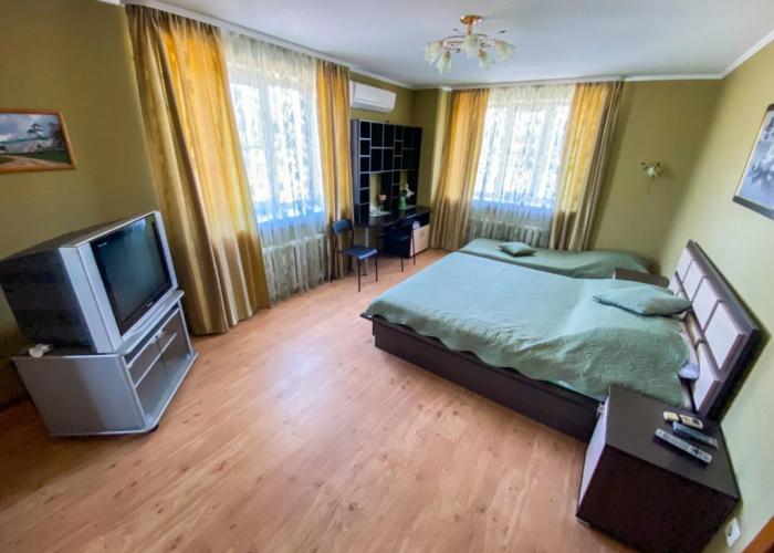 Aksay Guest House