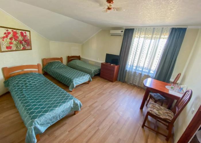 Aksay Guest House