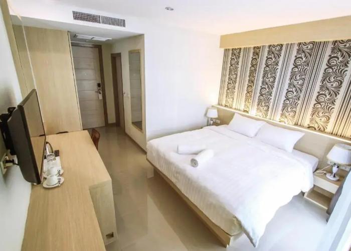 Ocean and Ole Patong Hotel