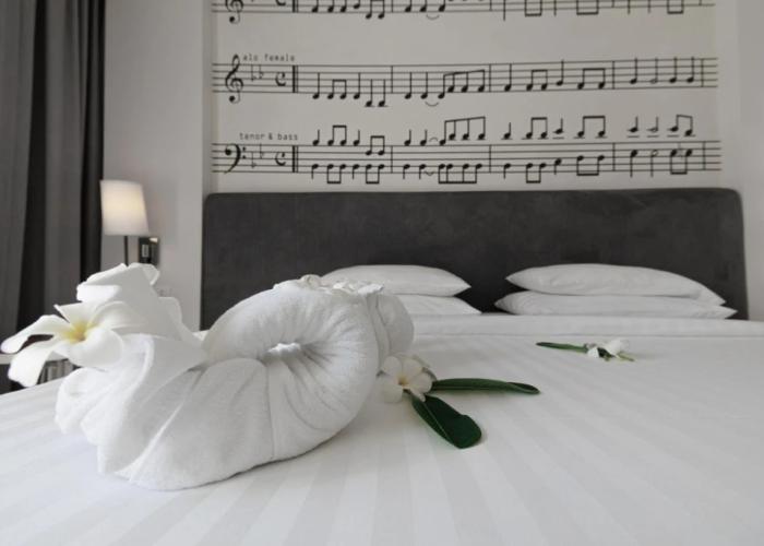 The Melody Phuket Hotel (SHA Plus+)