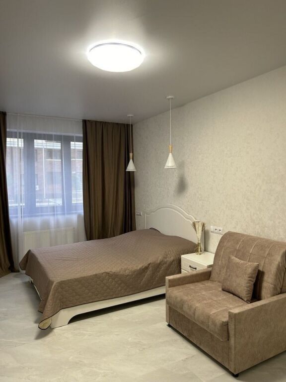 S Dizaynerskim Remontom Flat