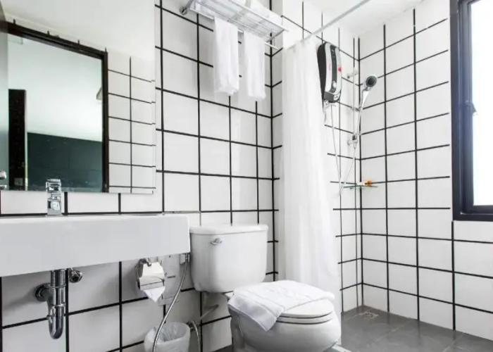 B2 Phuket Boutique & Budget Hotel