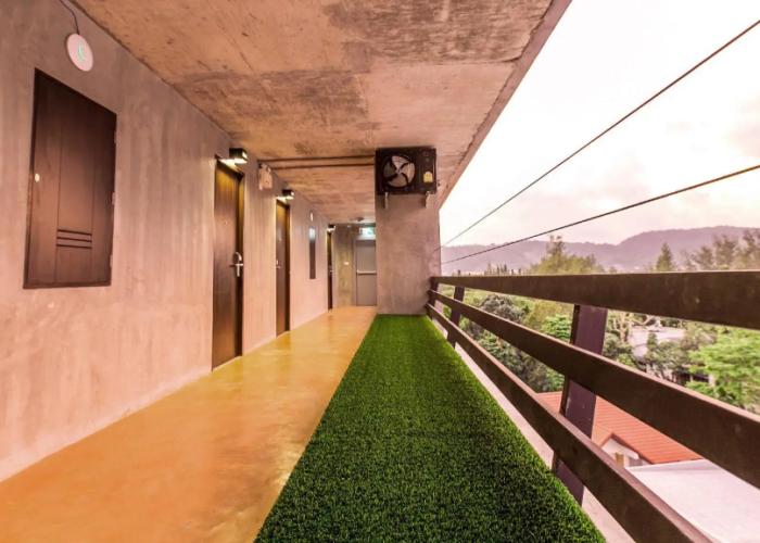 B2 Phuket Boutique & Budget Hotel