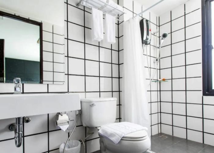 B2 Phuket Boutique & Budget Hotel