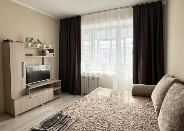 Kvartira v Tsentre Ryadom S Zh/d
