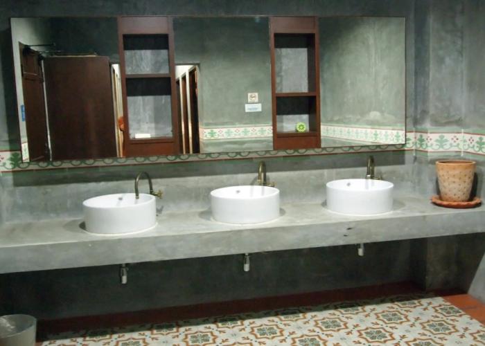 Sunny Hostel Phuket