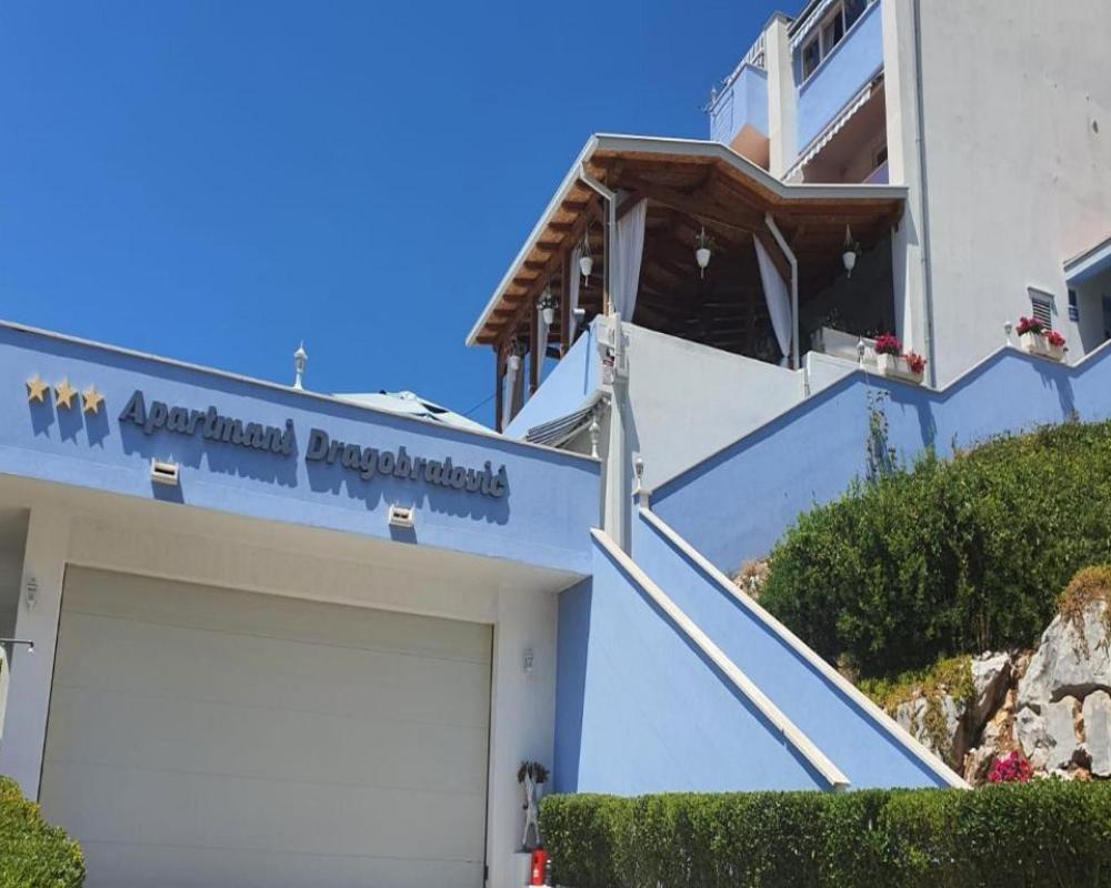 Apartments Dragobratović