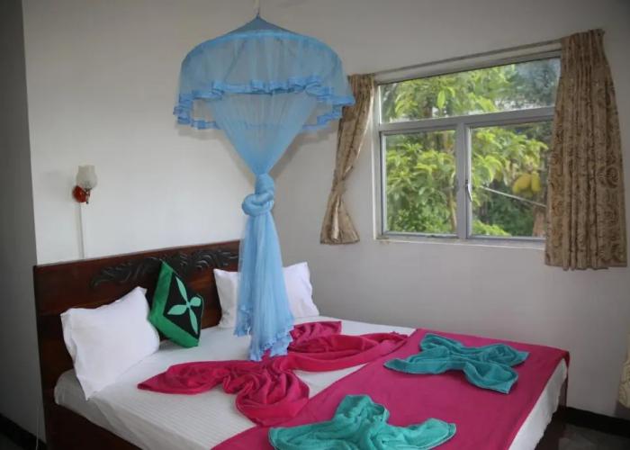 Senevi 9 Arch Homestay