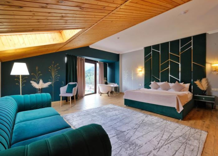 GrandShale Hotel