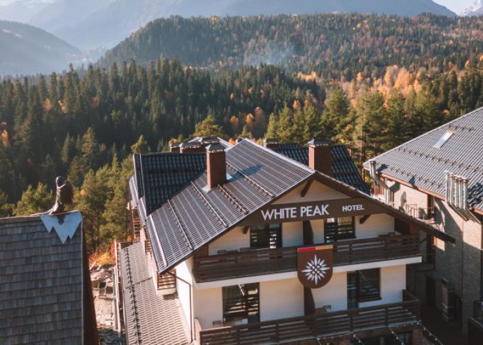 White Peak Hotel