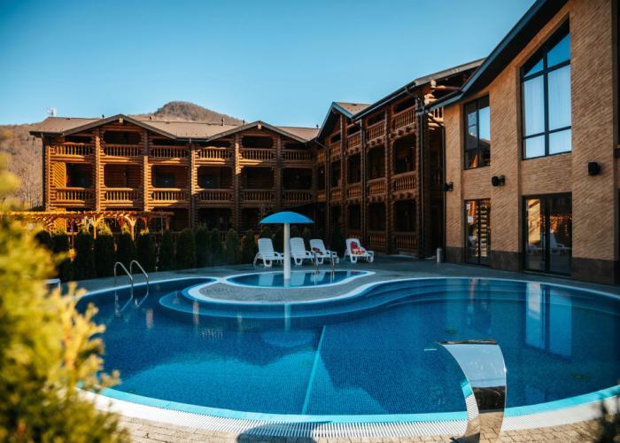 Hotel Dinastiya