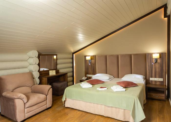 Hotel Dinastiya