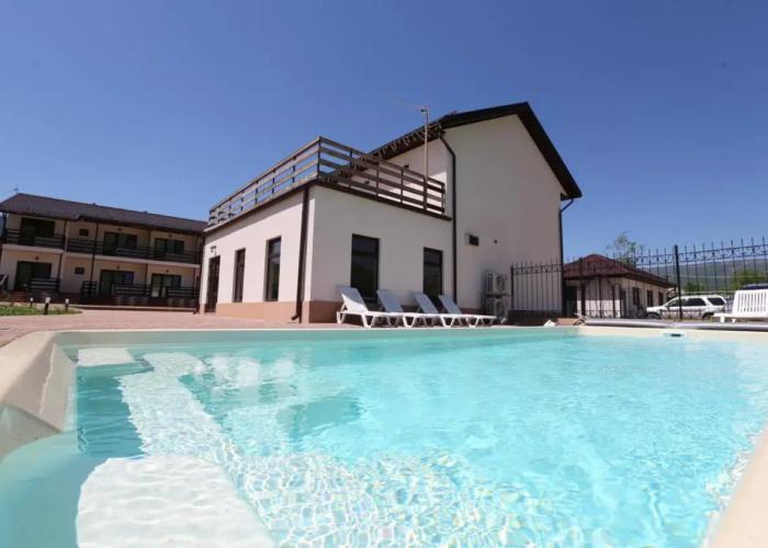 AltaRio Guest House