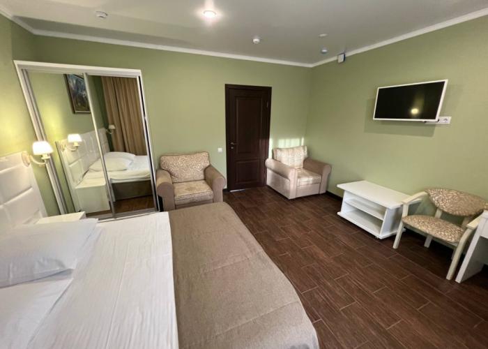 AltaRio Guest House