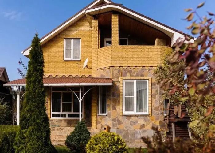 Yulena Guest house