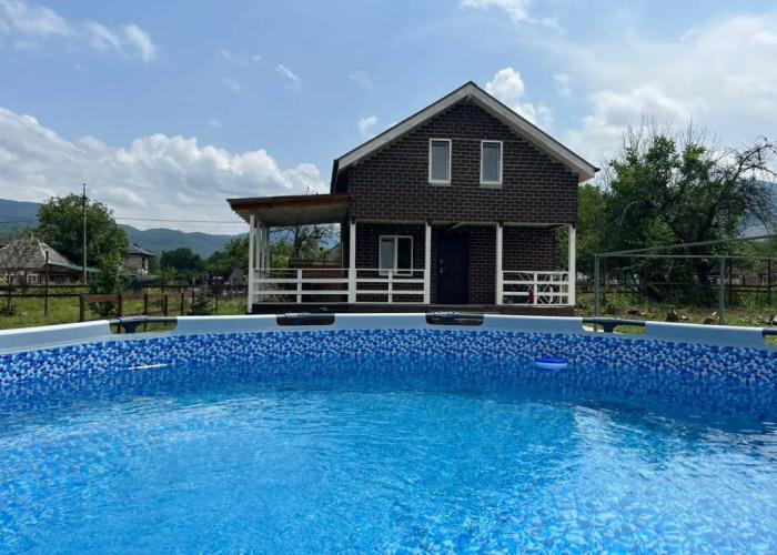 S Baney Khamyshki Guest house