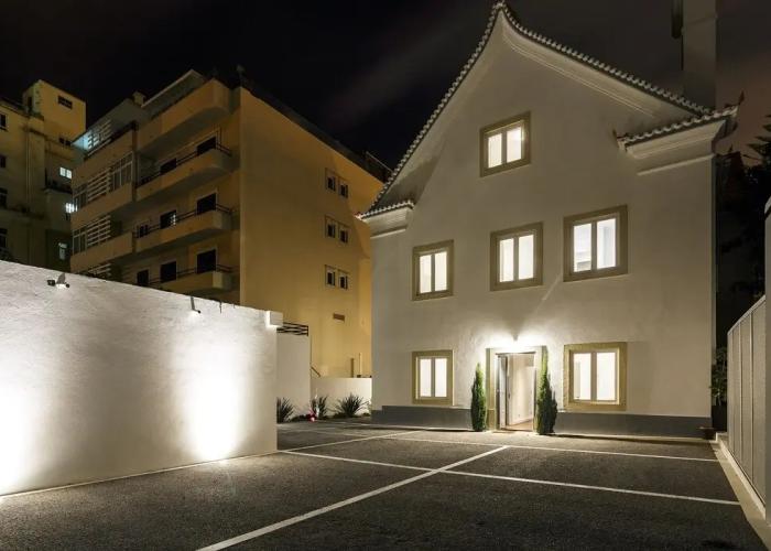 Chalet Estoril Luxury Apartments