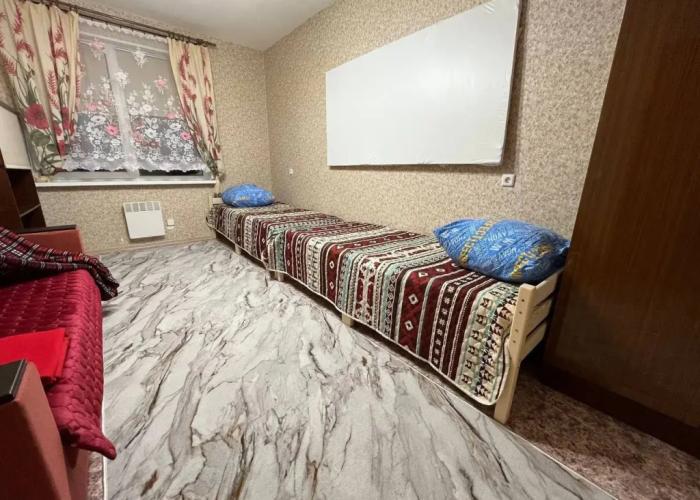 V Lodeynom Apartments