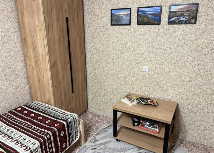 V Lodeynom Apartments