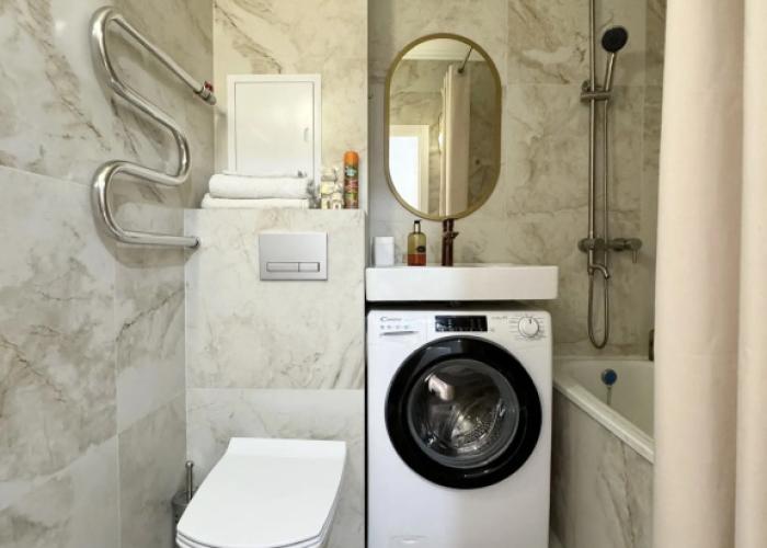 Na Ulitse Romantikov 1 Flat