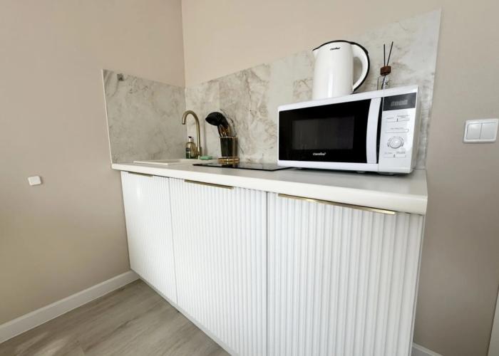 Na Ulitse Romantikov 1 Flat