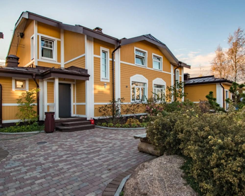 Gostevoy Kompleks V Parke Priklyucheniy Ozornye Belki Hotel