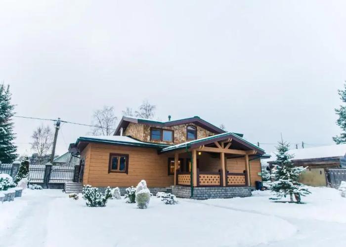 Uyutnyij Dvorik Guest house
