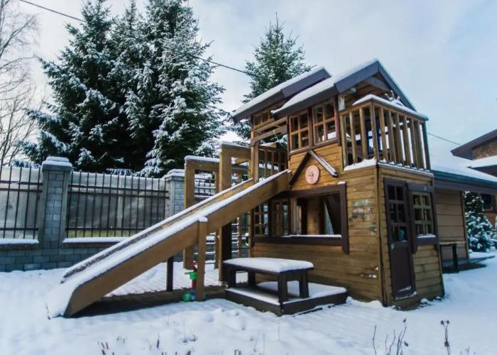 Uyutnyij Dvorik Guest house