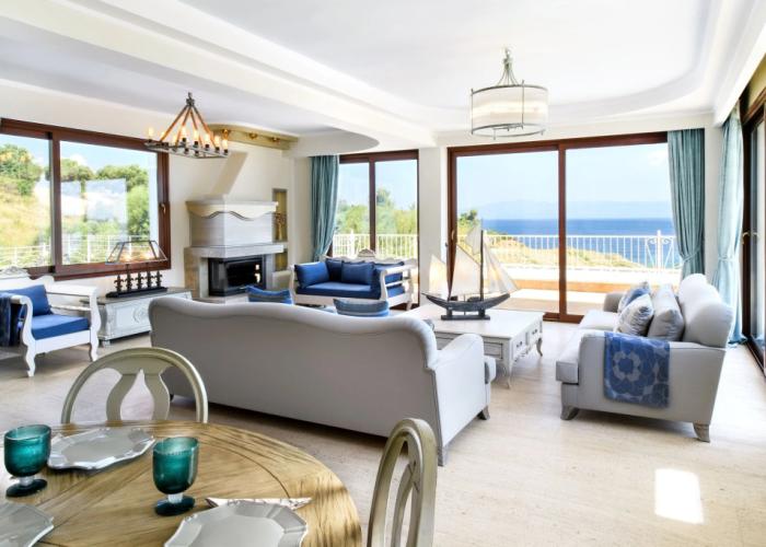 Villa D'Oro - Luxury Villas & Suites
