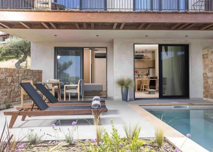 Pnoes Luxury Suites