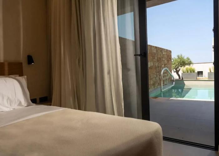 Pnoes Luxury Suites