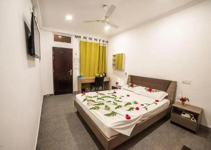 Ariston Dhangethi Inn