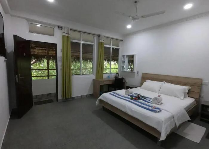 Ariston Dhangethi Inn