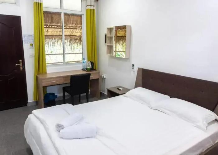 Ariston Dhangethi Inn