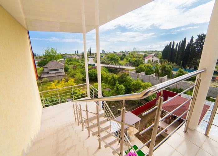 Kristall Guesthouse
