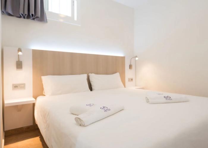 Eó Las Rosas Aparthotel