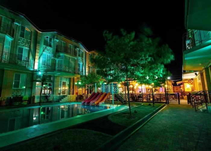 Hotel 