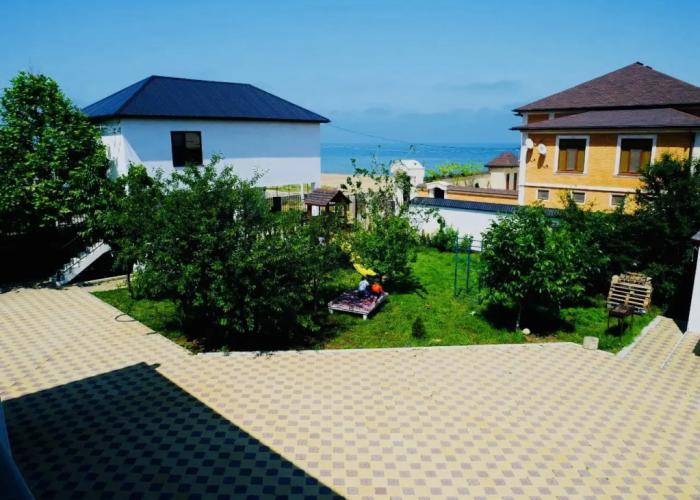 Baza Mango Guest House