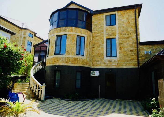 Baza Mango Guest House